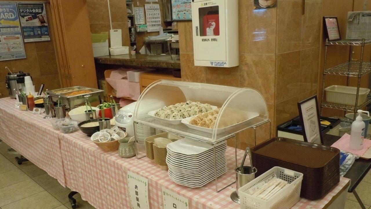 Toyoko Inn Hokkaido Tomakomai Ekimae Exterior foto